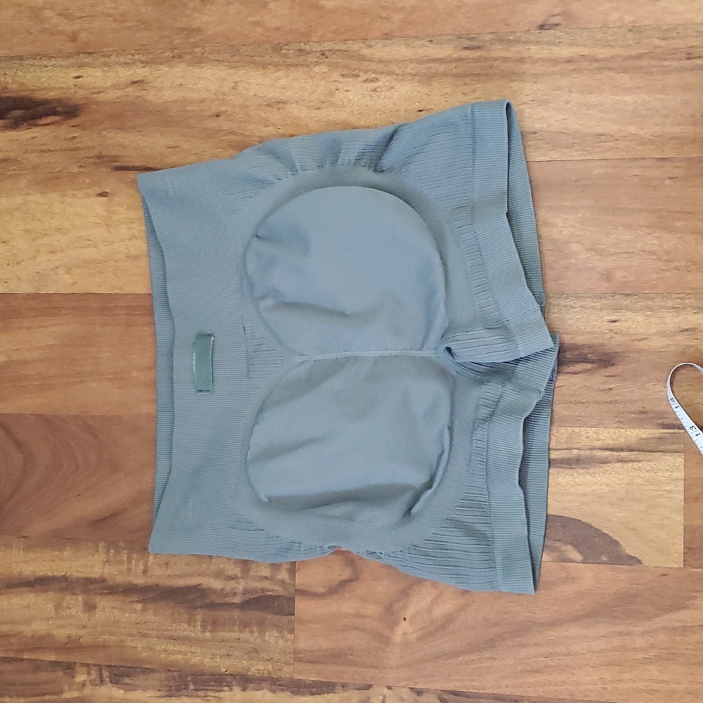 Bo+Tee Ribbed Athletic Workout Shorts - Picture 3 of 10
